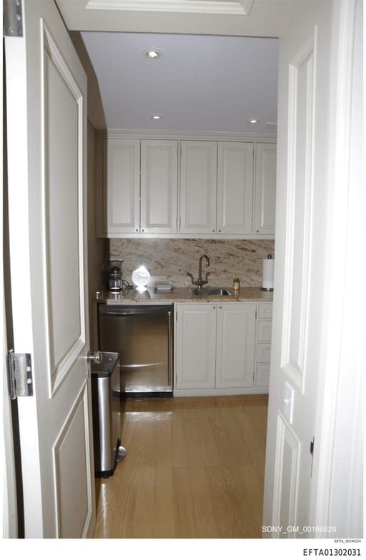 Preview of EFTA01302031