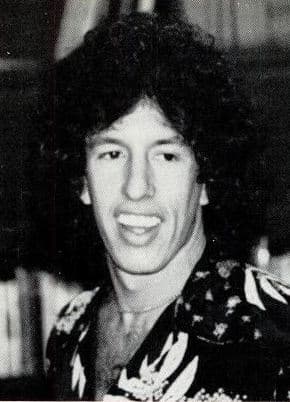 RICHARD        
PERRY