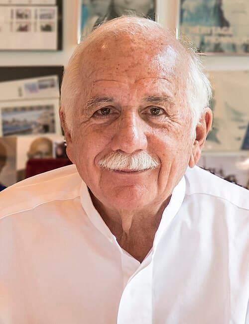 Moshe Safdie II